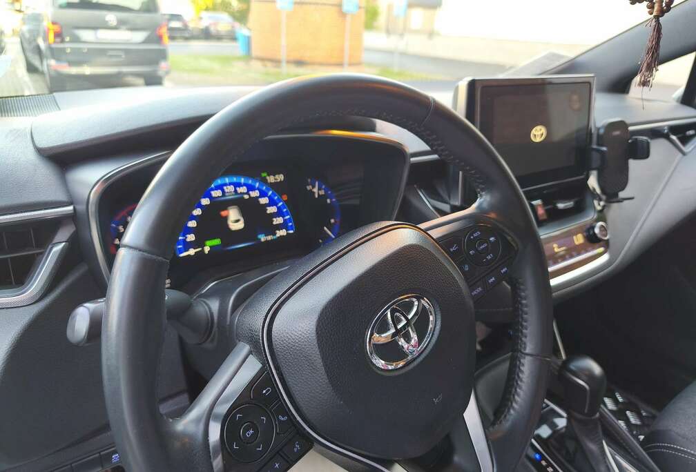 Toyota Touring Sports Hybride 180h Collection