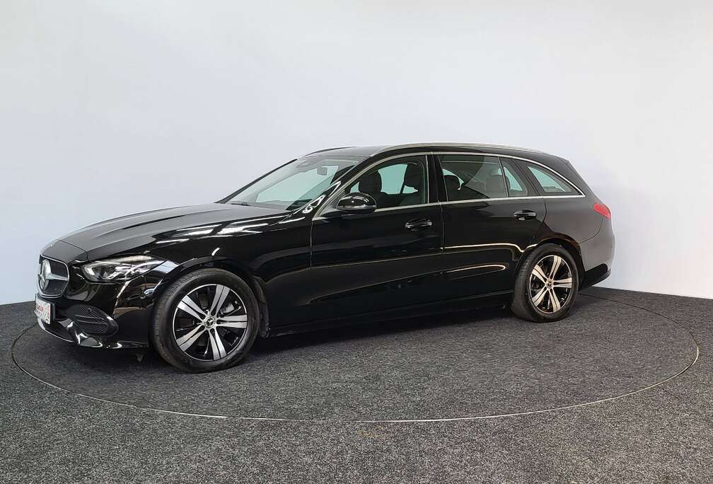 Mercedes-Benz 200 d | 2025 | 56.984 km | Cruise | Led | Navi | CarPlay | Camera | DAB | Automatische Airco
