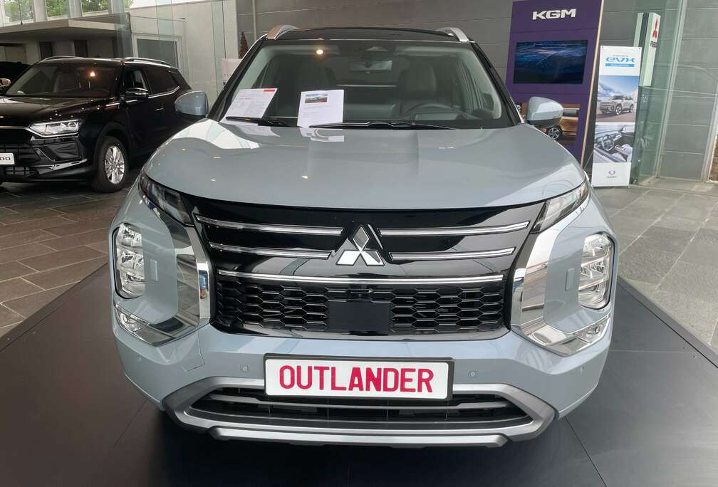 Mitsubishi PHEV 2.4 TOP*360CAMERA*SCHUIFDAK*20DUIM*