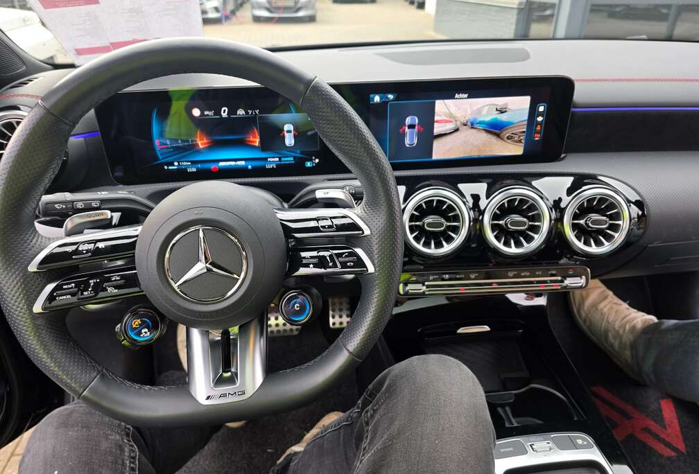 Mercedes-Benz AMG CLA 35 4Matic Shooting B AMG Speedshift AMG