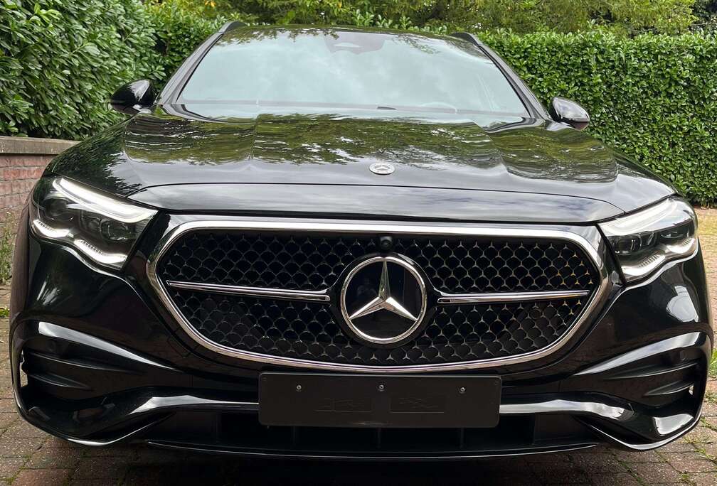 Mercedes-Benz E 300 e PHEV AMG Line