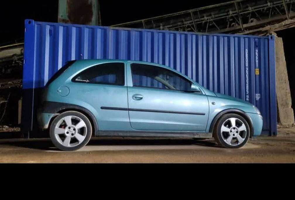 Opel 1.8i XE 16v GSi