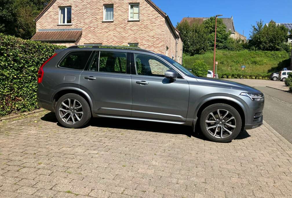 Volvo D5 AWD Geartronic Momentum