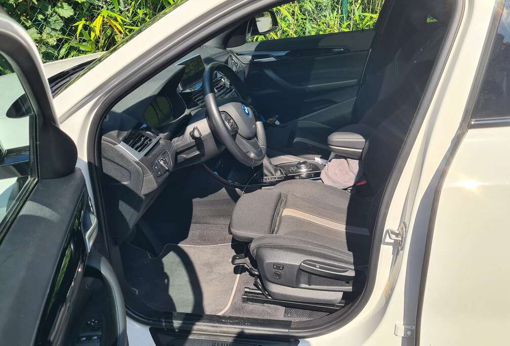 BMW X2 PHEV 1.5iA xDrive25e Toit ouvrant Pano
