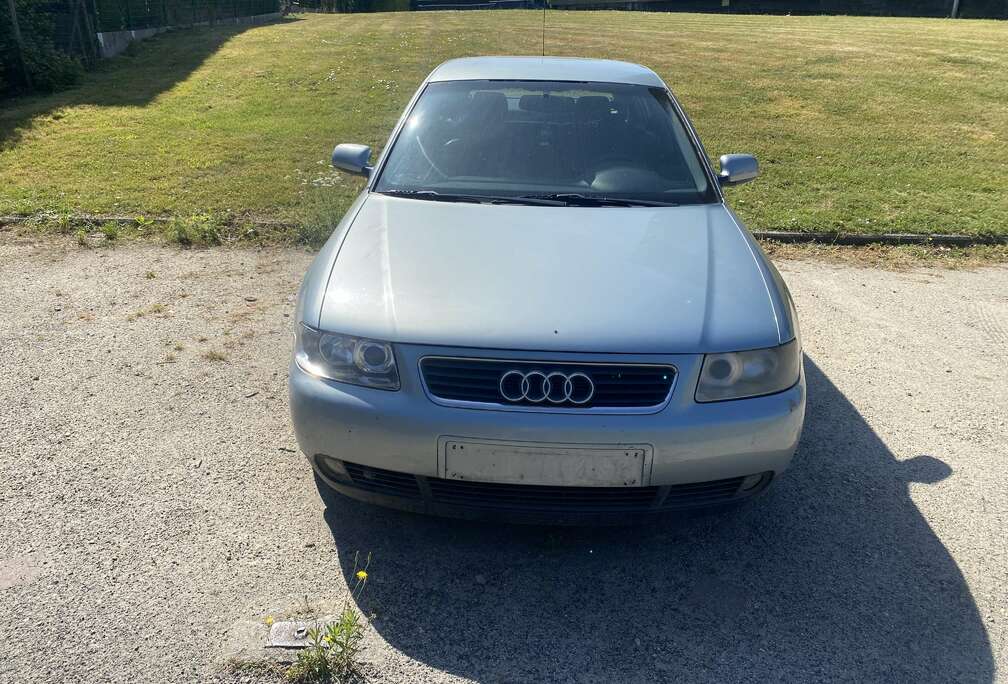 Audi 1.8 T Automatik Ambiente