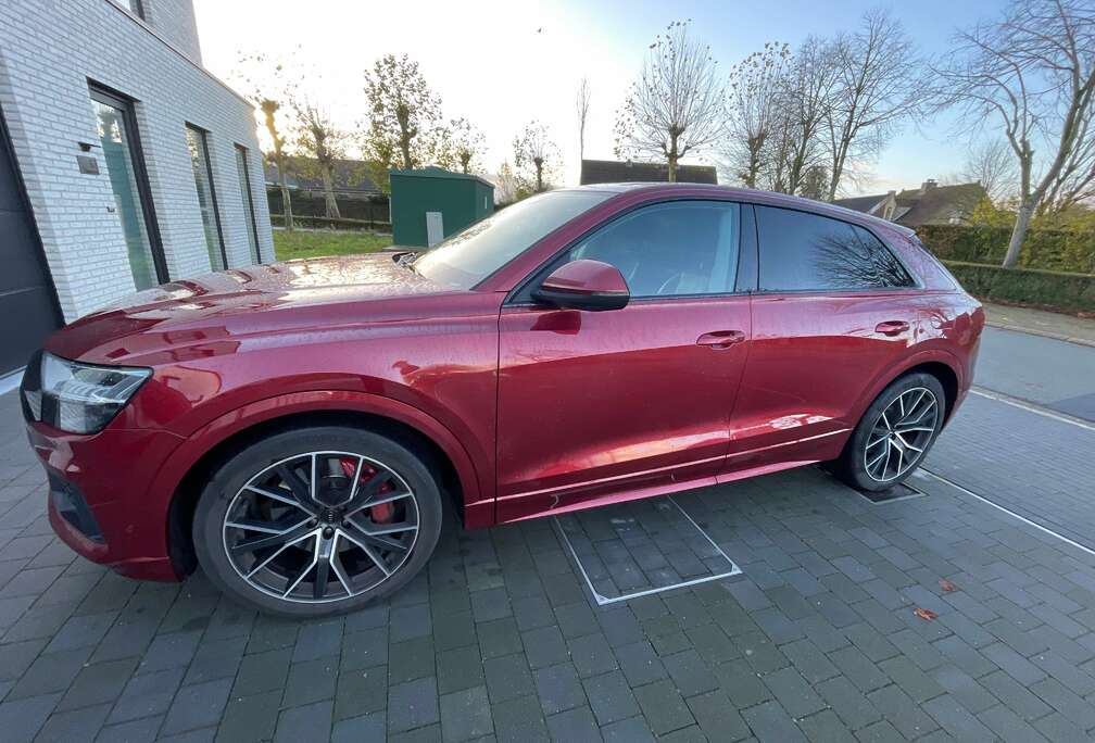 Audi Q8 55 TFSIe quattro tiptronic