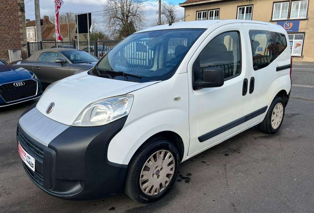 Fiat 1.4i Combi 5 PLACES ** CLIM/ATTELAGE **