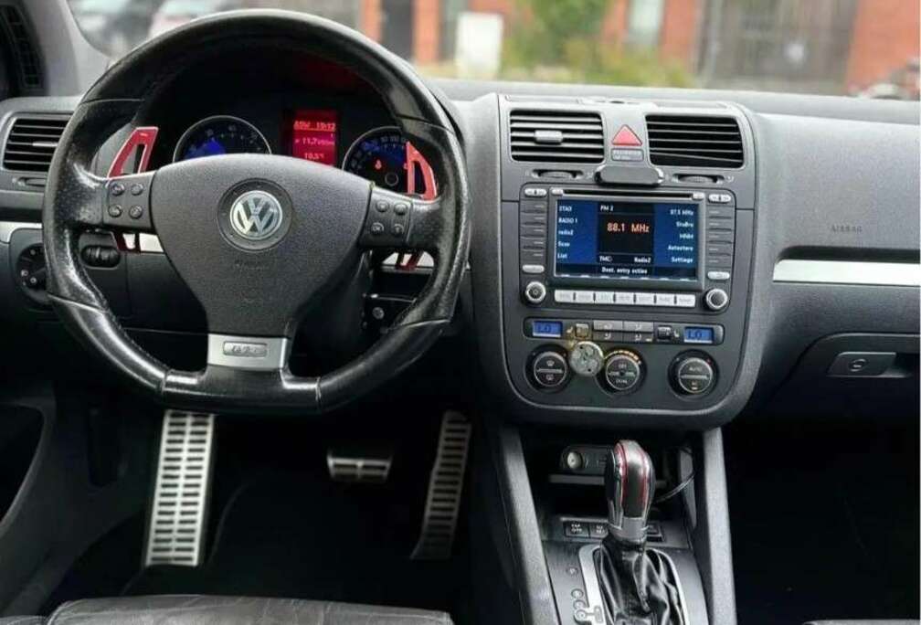 Volkswagen 2.0 TFSI DSG