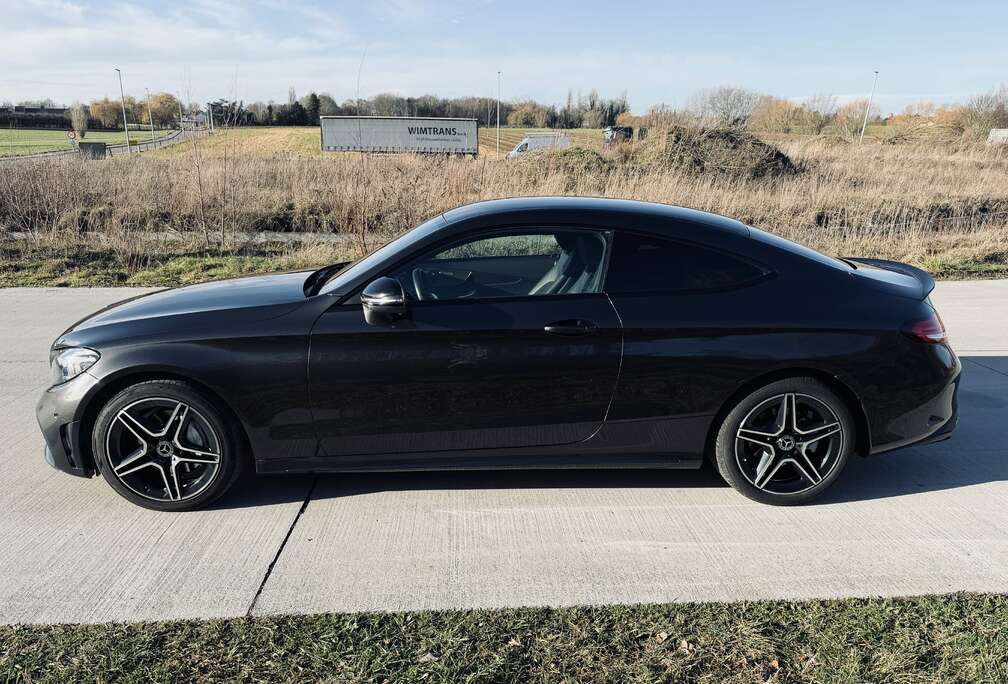 Mercedes-Benz Coupe 4-Matic MHE - AMG-line