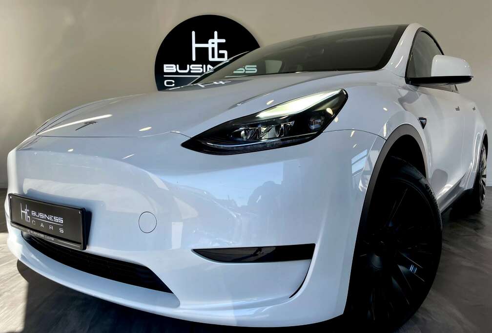 Tesla RWD/ STANDARD RANGE/ ATTACHE REMORQUE/ LOOK PERF