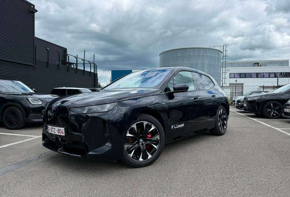BMW iX xDrive45 - Kit M - 100.6 kWh - AC 22kW