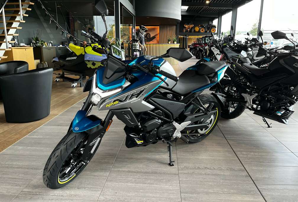 125NK ABS // RIJBEWIJS A1