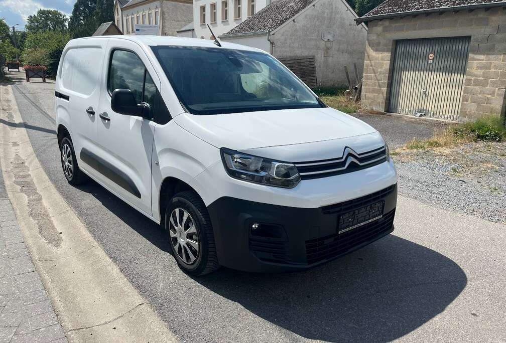 Citroen 1.5 HDI-102CV-12.395€ htva !!! 3 PLACES-PLC-CAMERA-ATTEL-REGU-CLIM
