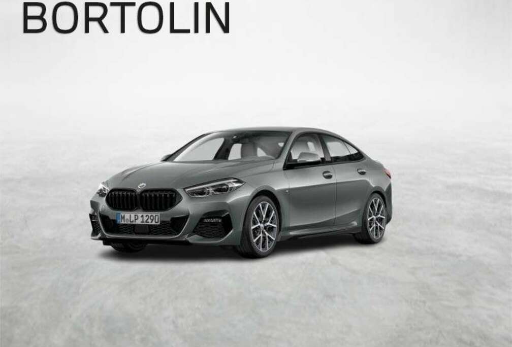 BMW 218iA Kit M Sport Feux LED Vitres teintées *TVA*