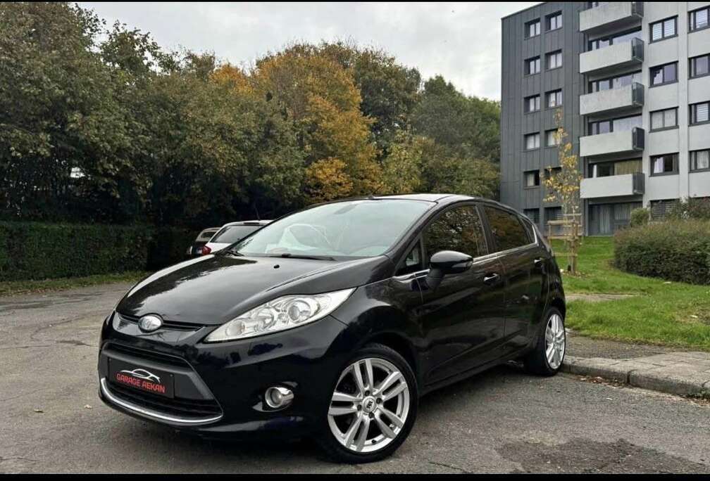 Ford 1.4i Titanium
