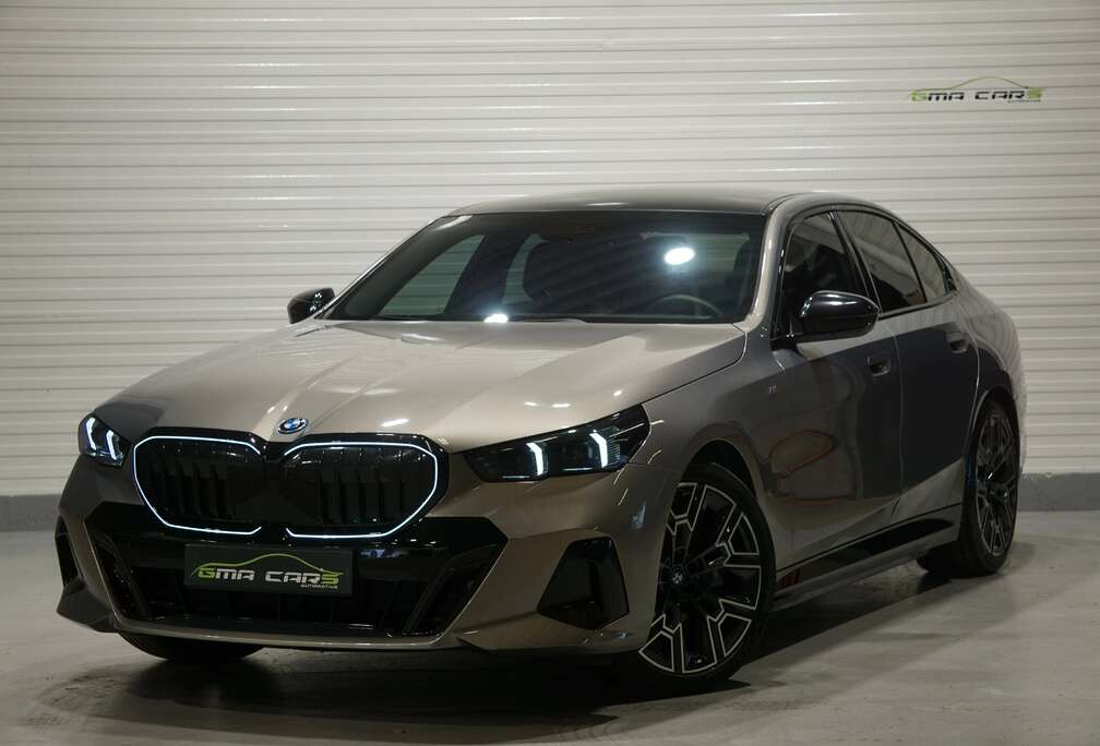 BMW i5 eDrive40-Navi-360°Cam-Pano-Keyless-HeadUp-DodeH-Garantie