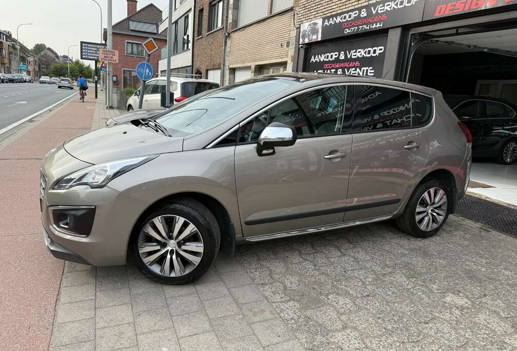 Peugeot 3008 1.2 PureTech Allure 1er Main Carnet Peugeot