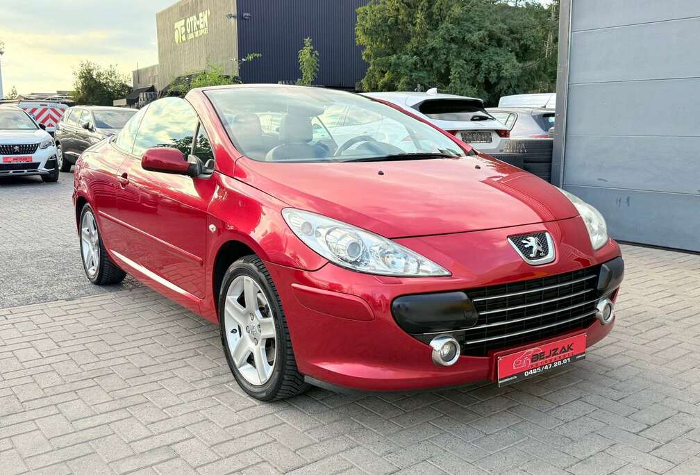 Peugeot 307 CC 2.0HDi 77.000km 1jaar garantie nette staat
