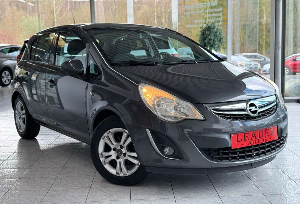 Opel 1.2 ESSENCE 86CV - AIRCO - CRUISE