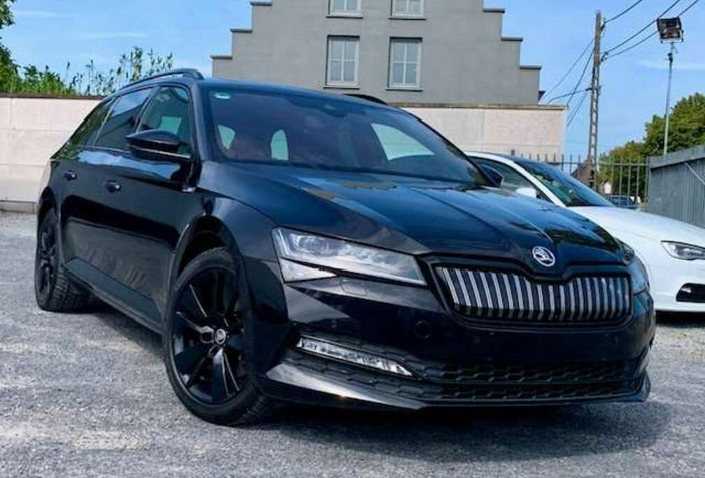 Skoda 1.4 Hybride Sportline  (160 kW) Virtual Panorama