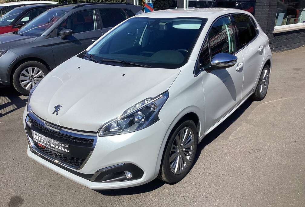 Peugeot 208 1.2i  Allure à saisir