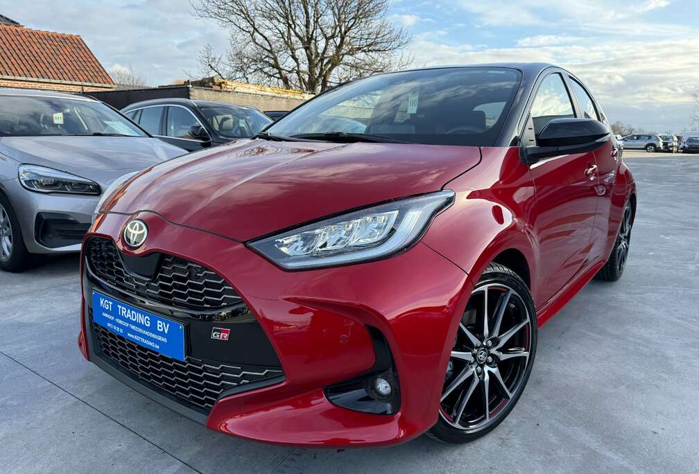 Toyota 1.5 VVT-i GR SPORT HYBRIDE NAVI LEDER CAMERA LED