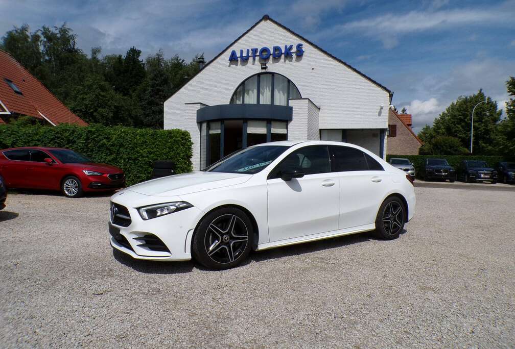 Mercedes-Benz A 180 d BERLINE AMG PACK 1STE EIGENAAR