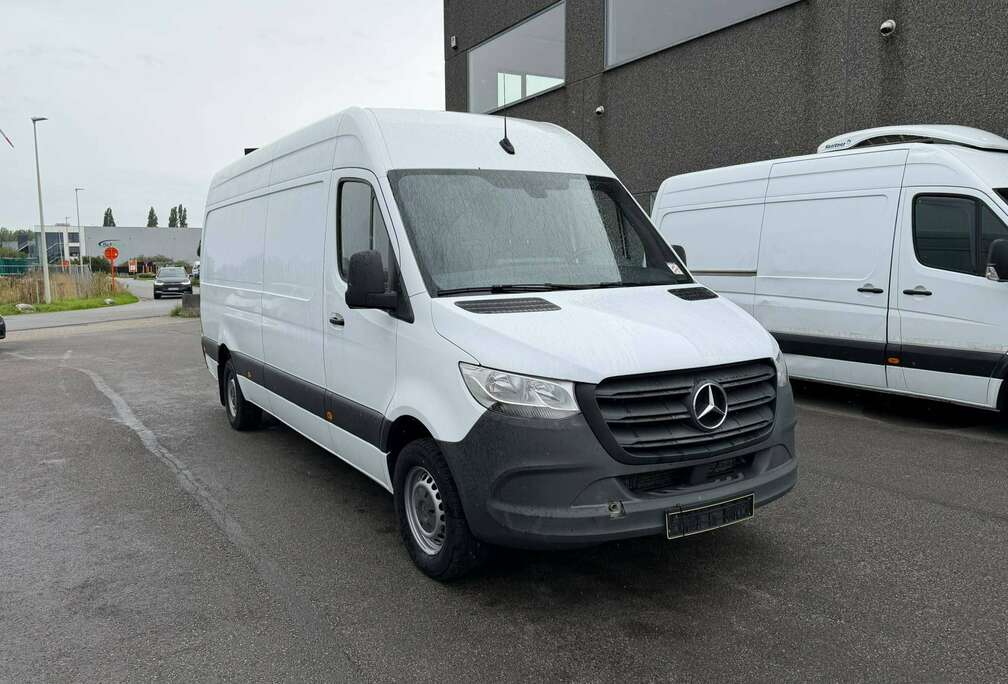 Mercedes-Benz 315 cdi (Stock ID 43303)