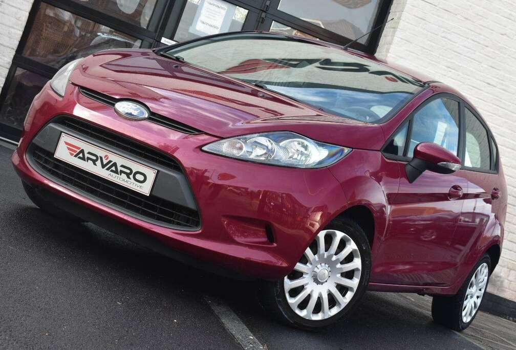 Ford 1.25i Carplay / Airco / Garantie