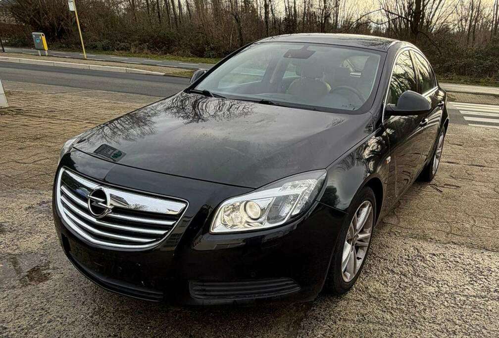 Opel Insignia 1.8i Edition