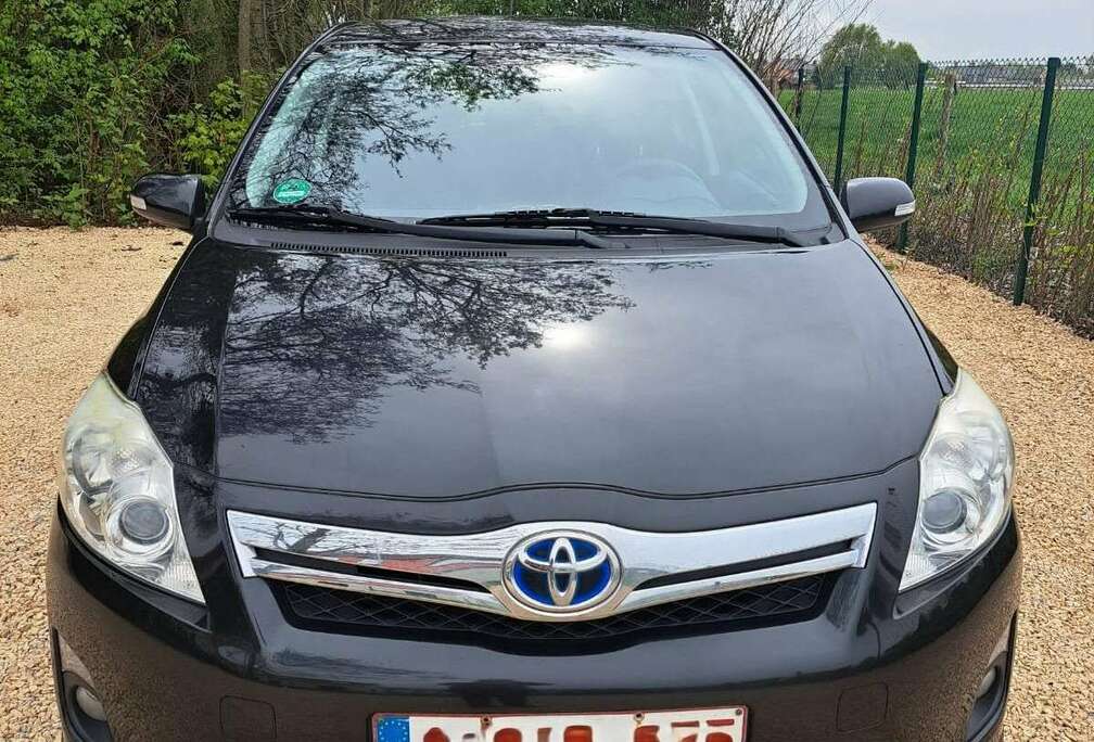 Toyota Auris HEV 1.8i HSD Luna CVT