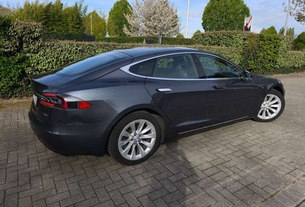 Tesla 100 kWh Dual Motor