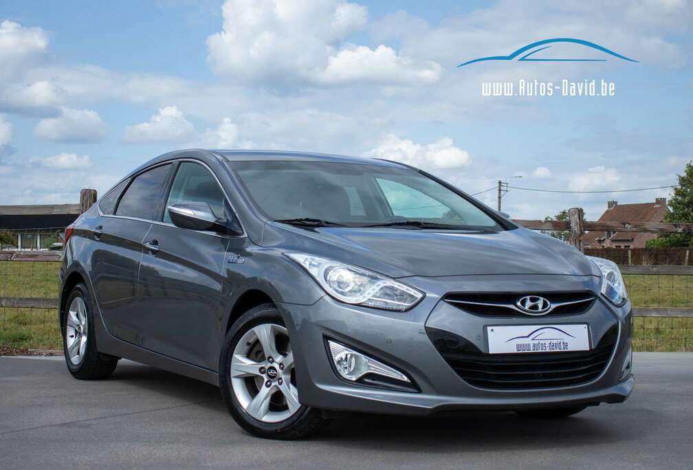 Hyundai 1.7 CRDi BlueDrive / LEDER / AIRCO / KEYLESS / LED