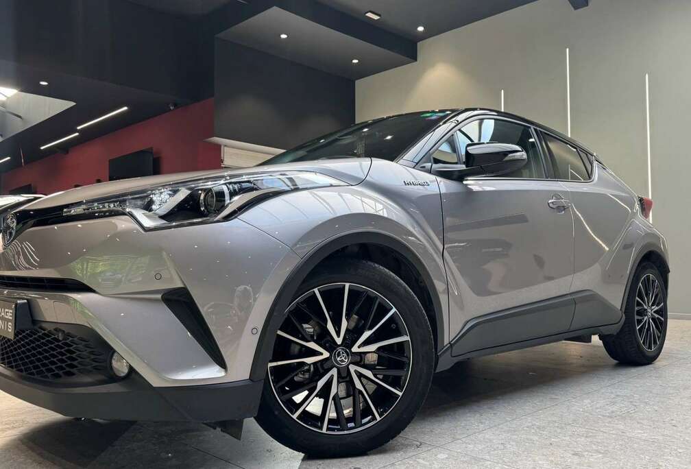 Toyota Hybrid**BOITE AUTO**GPS**CAMERA**GARANTIE 12MOIS