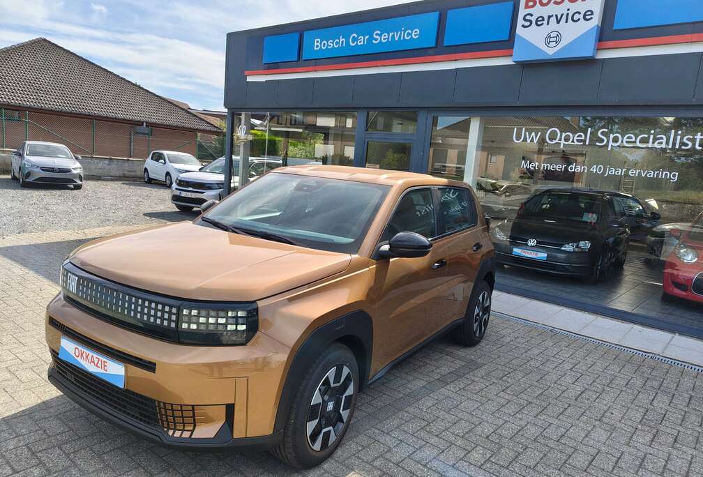 Fiat Grande Panda 1.2 Hybrid 110 pk nieuwe stockwagen