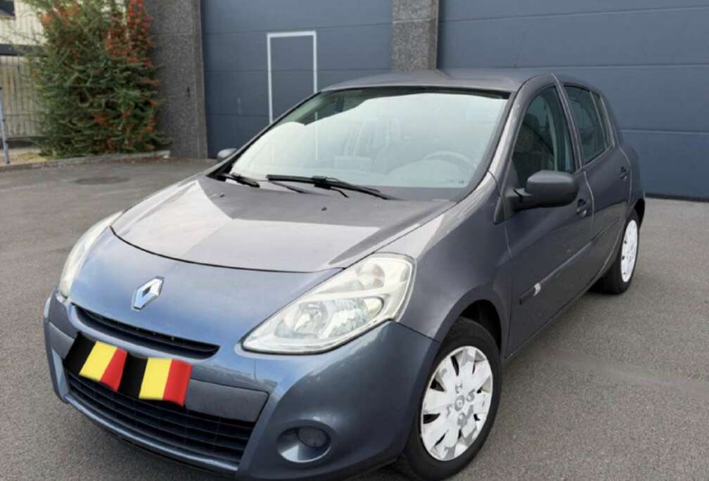 Renault 1.2i TomTom Edition