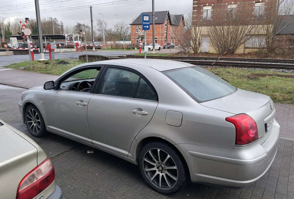 Toyota 2.0i VVT-i 16v D4 Linea Sol