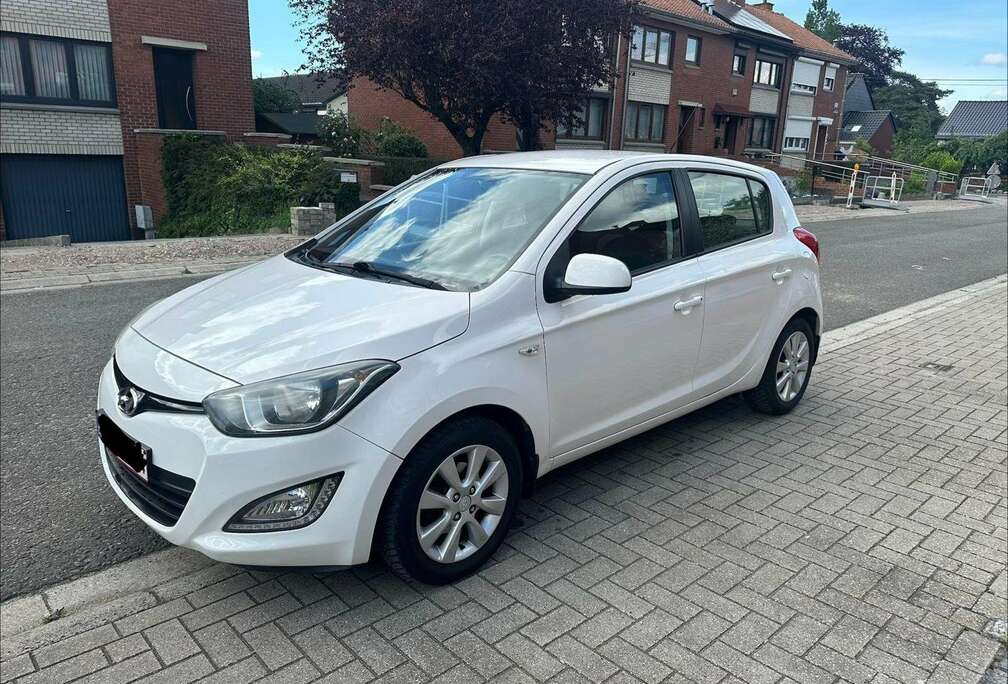 Hyundai 1.1 CRDi 75 Pack Inventive