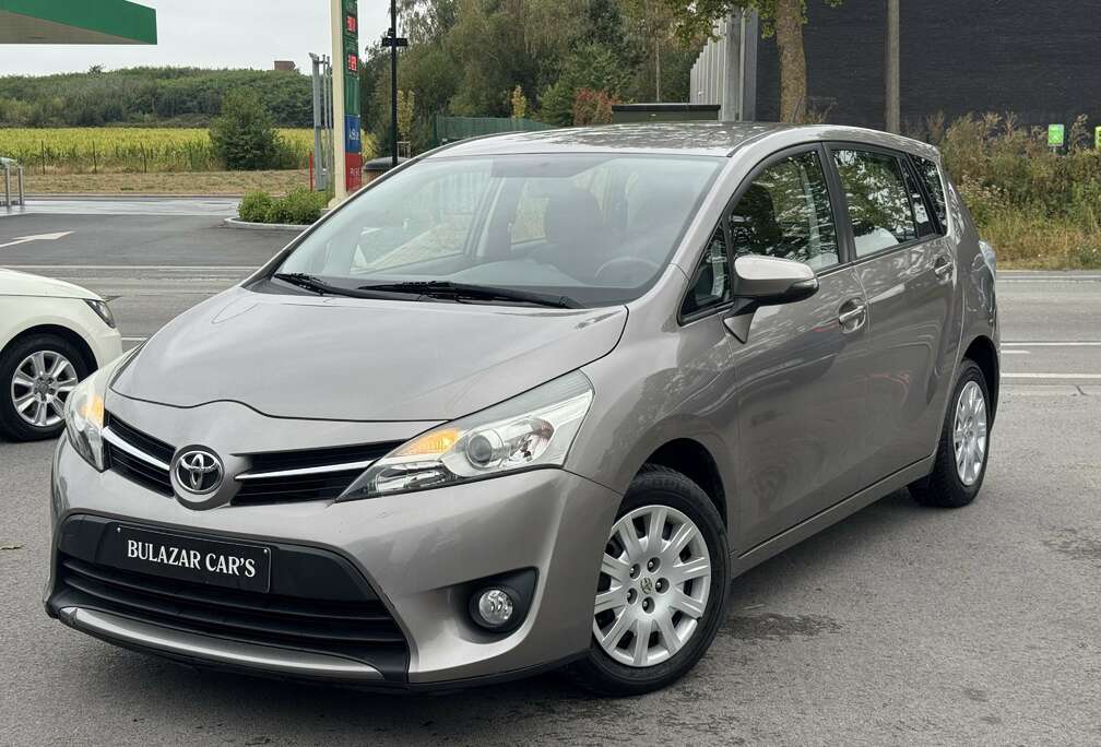 Toyota Verso 1.6 D-4D*1 ER MAIN*CLIM*CARNET*GARANTIE DE 1