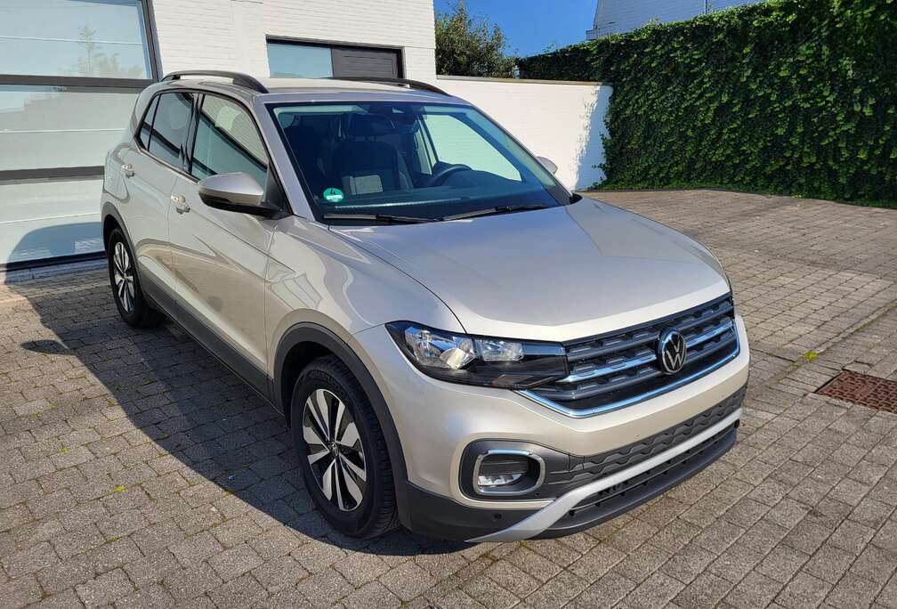 Volkswagen 1.0 TSI MOVE NAVI ADAPT CRUISE CAMERA ZETELVERWARM