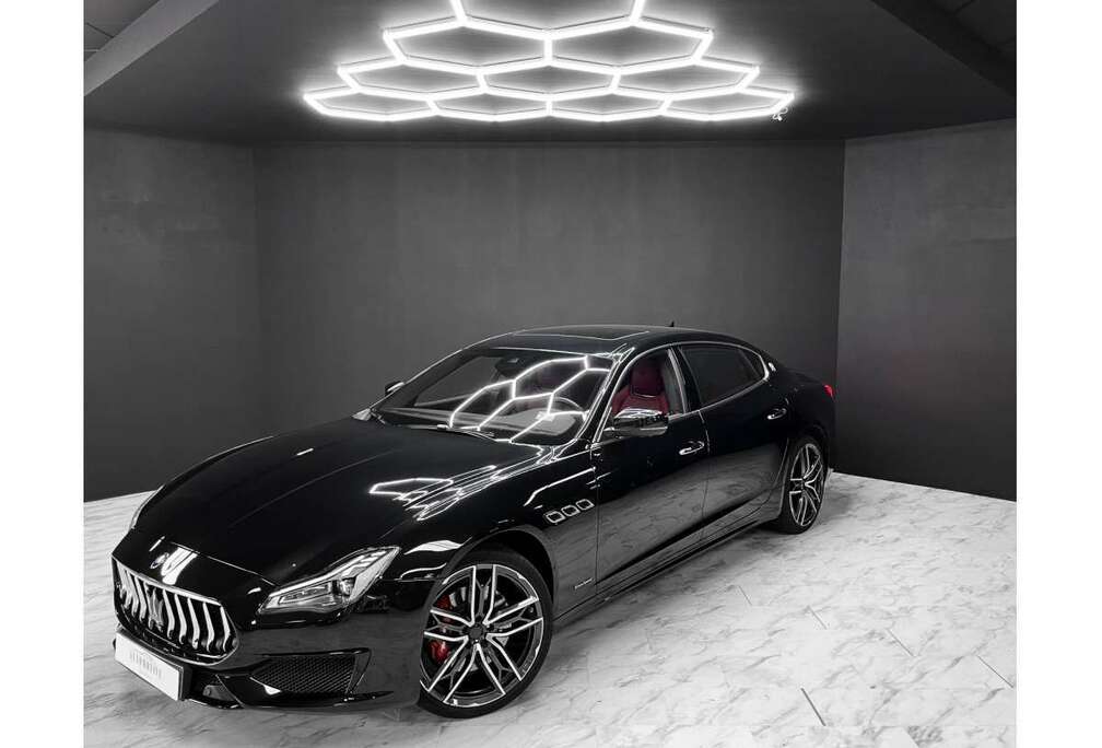 Maserati S Q4 1.hd / CarPlay / Softclos. / Matrix