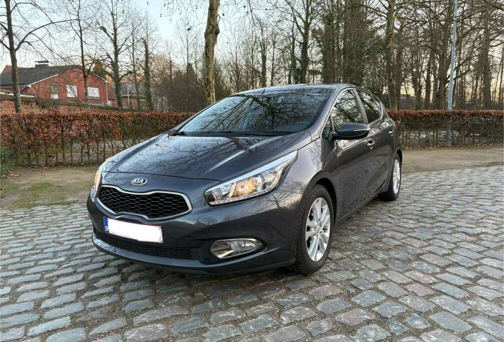 Kia Ceed 1.4 CVVT Attract