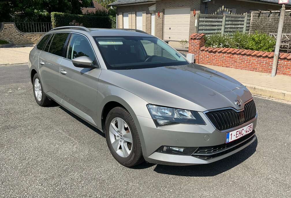 Skoda Superb Combi 1.6 TDI Style