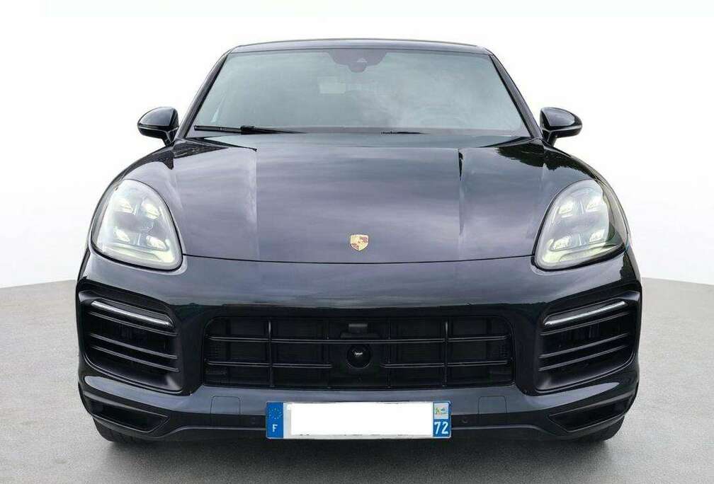 Porsche E-hybride platinium coupé