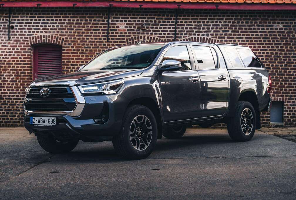 Toyota Lounge 2.8D AUTOMAAT