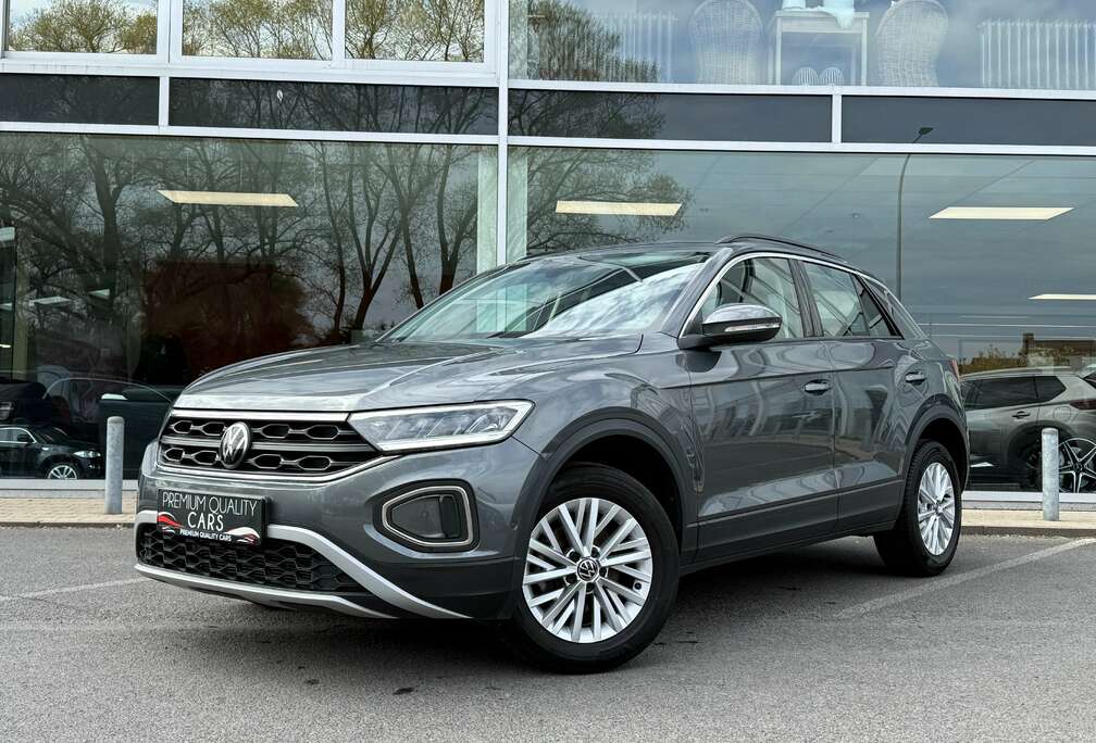 Volkswagen CARPLAY / CAMERA / ZETELVERWARMING / NAVIGATIE /