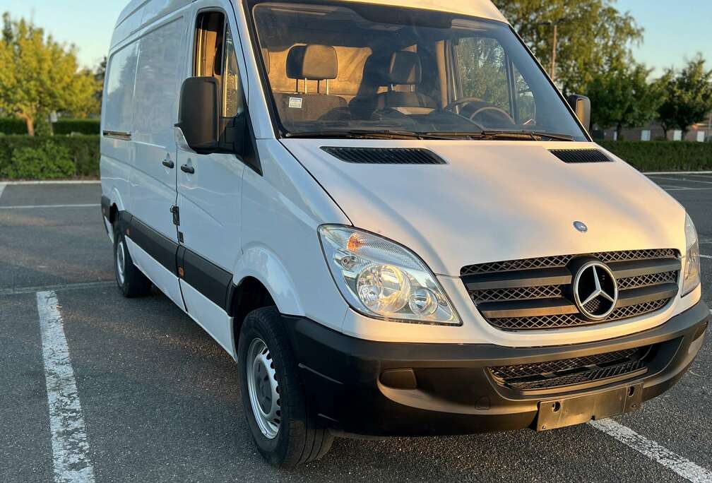 Mercedes-Benz 311 CDI