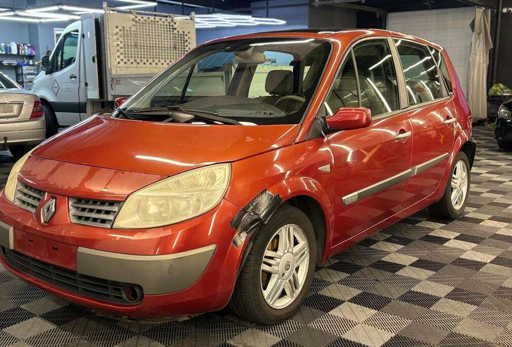 Renault 1.6i 16v benzine bj. 2005 Export