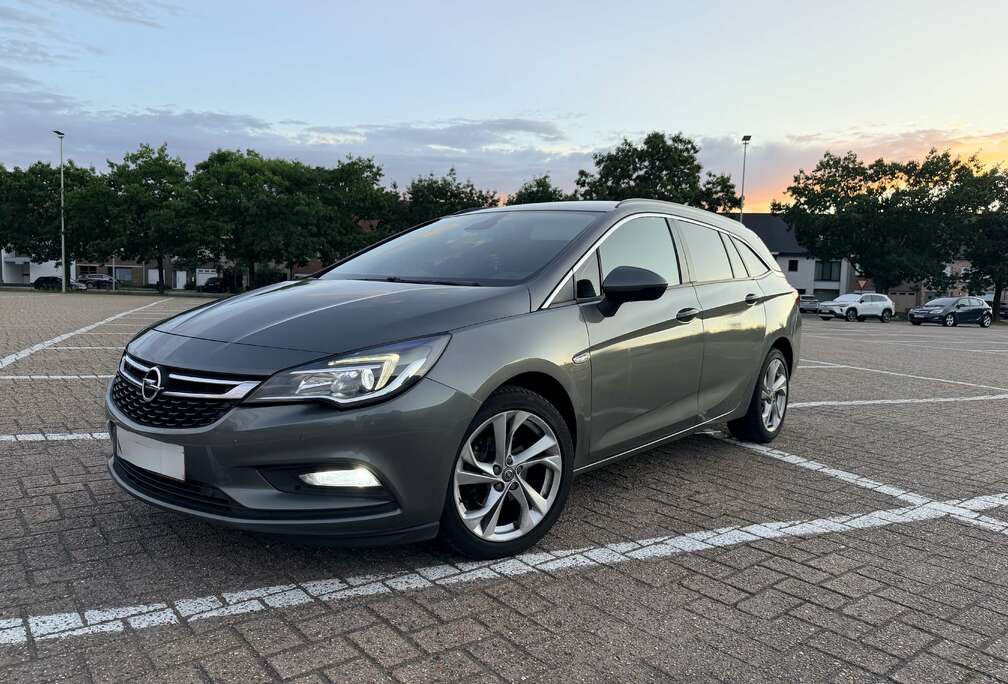 Opel 1.6 D Start/Stop Sports Tourer Selection