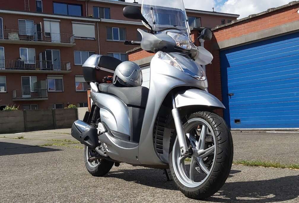 Honda Honda SH 300